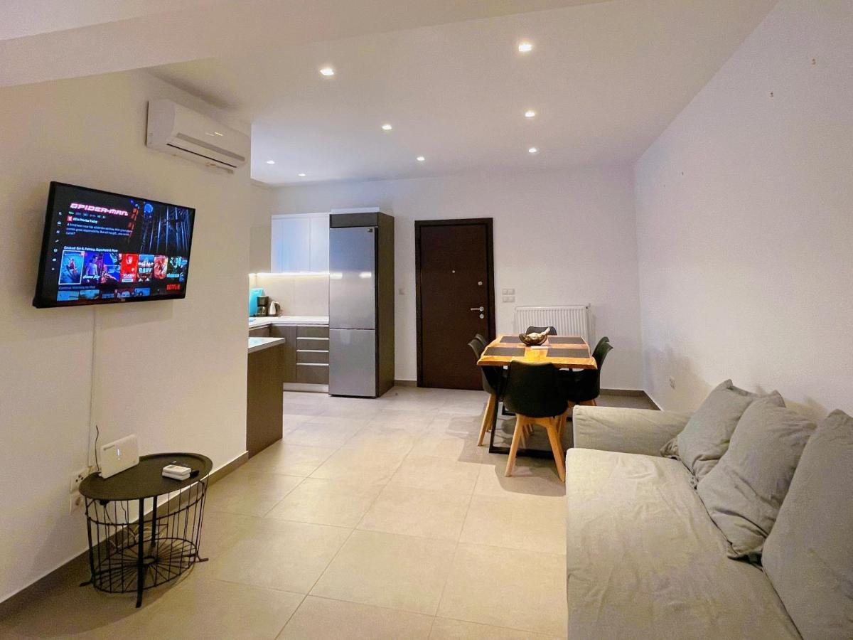 Wsd Hera Luxury Stylish 2Bd Apt With City View Balcony Near Merto Athene Buitenkant foto