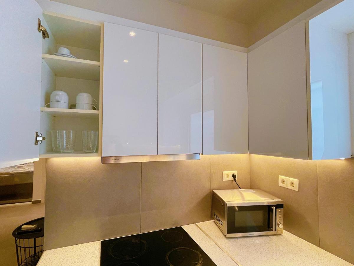 Wsd Hera Luxury Stylish 2Bd Apt With City View Balcony Near Merto Athene Buitenkant foto