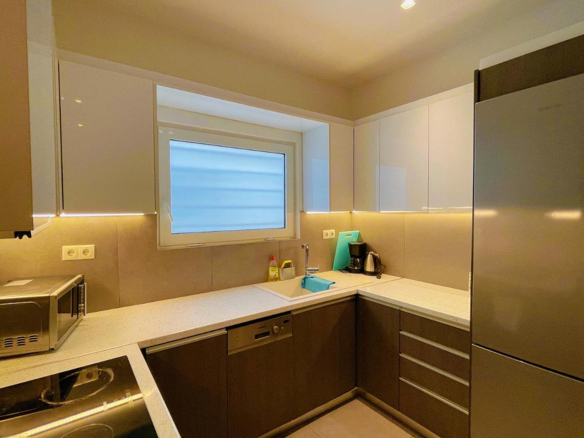 Wsd Hera Luxury Stylish 2Bd Apt With City View Balcony Near Merto Athene Buitenkant foto