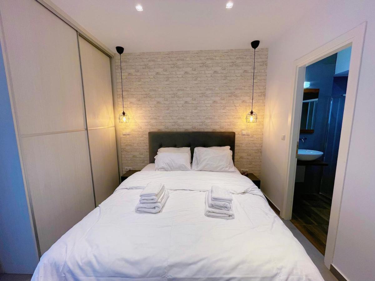 Wsd Hera Luxury Stylish 2Bd Apt With City View Balcony Near Merto Athene Buitenkant foto